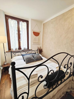 Le Case di Sara Parking and two rooms In the Historic Center